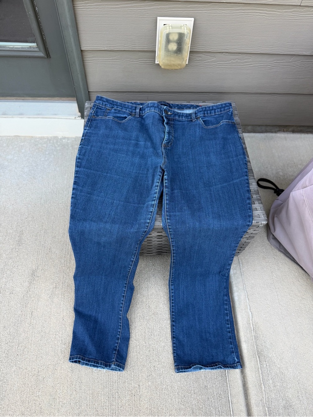 Talbots Women's Plus Simply Flattering Straight-Leg Midwash Blue Jeans, 24W